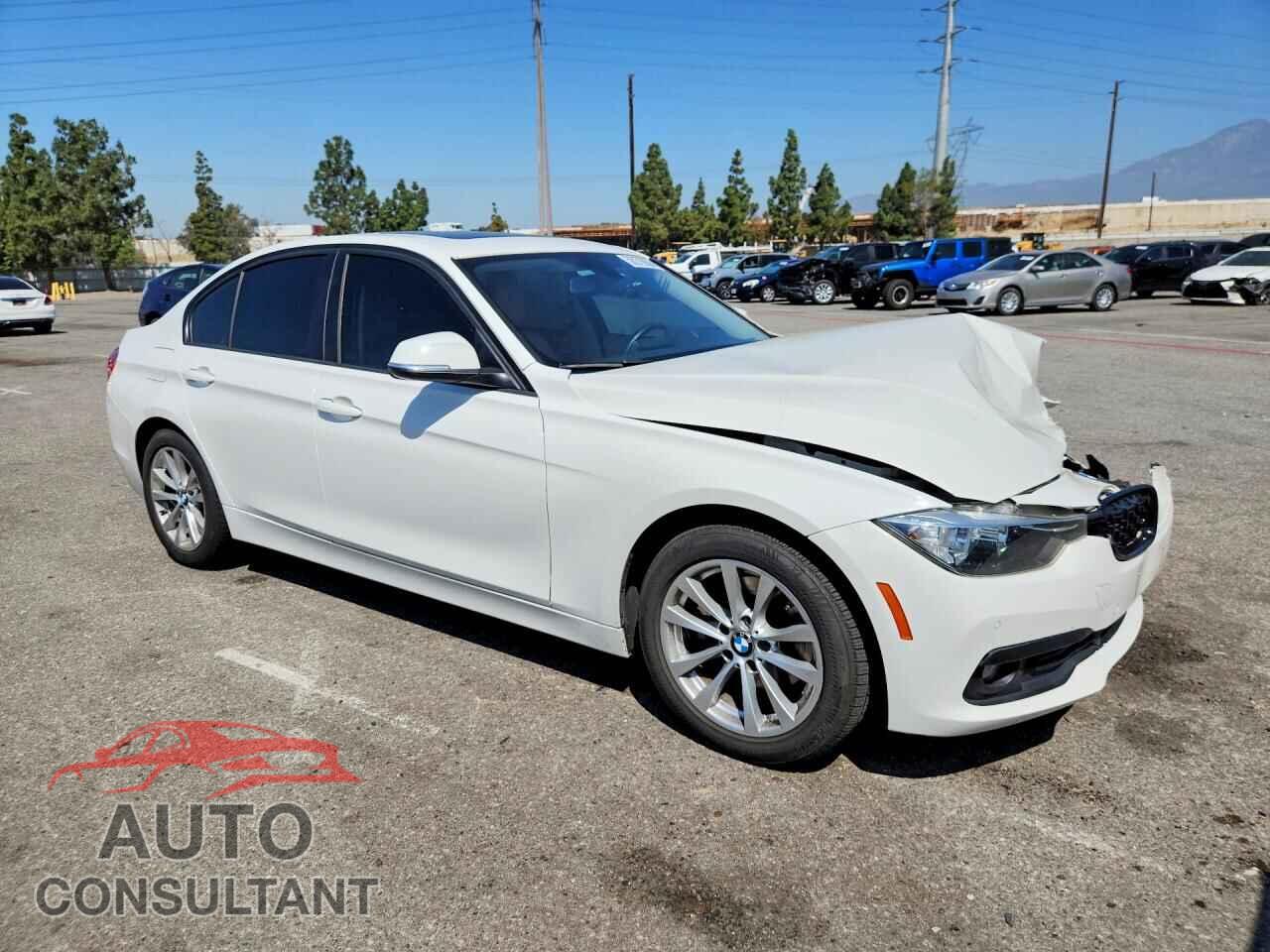 BMW 3 SERIES 2016 - WBA8E1G50GNU10433