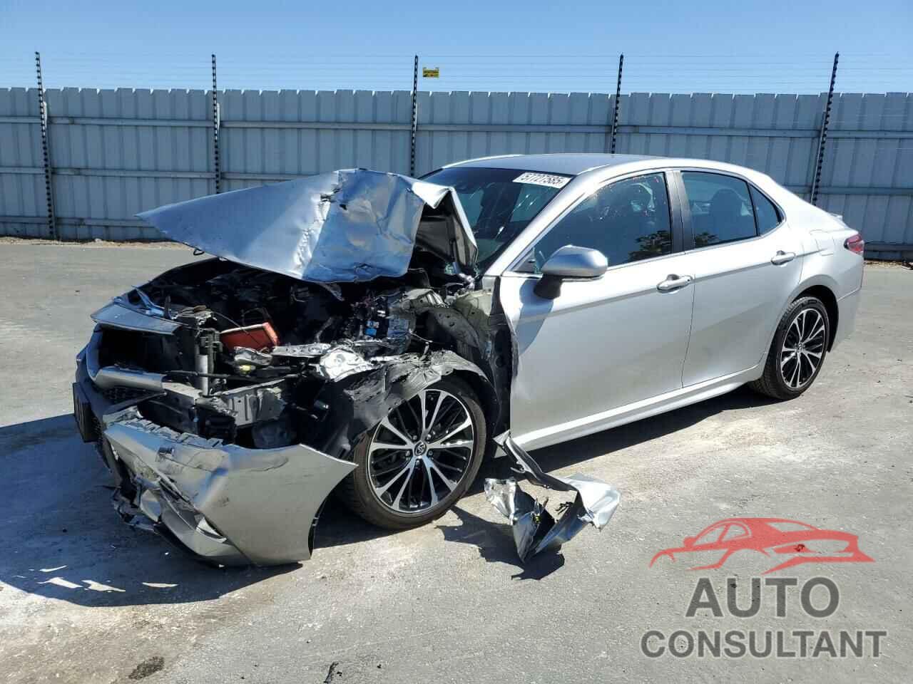 TOYOTA CAMRY 2018 - 4T1B11HK6JU647140