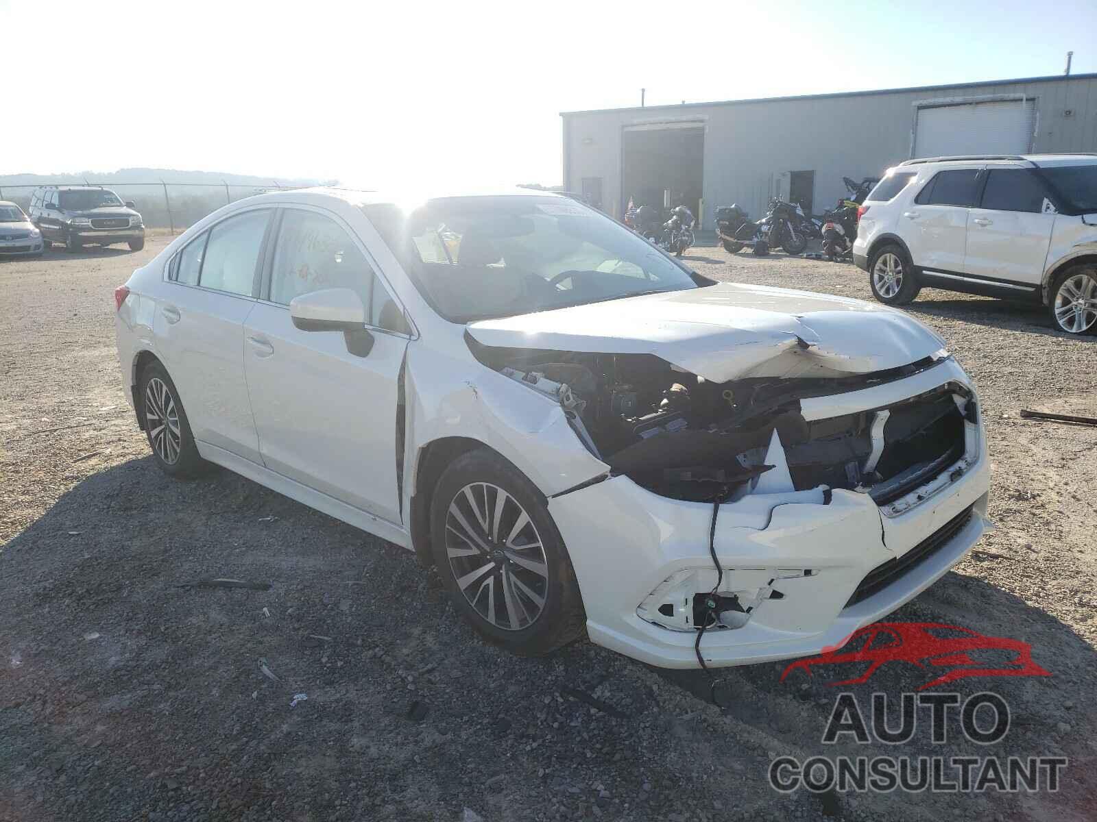 SUBARU LEGACY 2018 - 4S3BNAD61J3016576