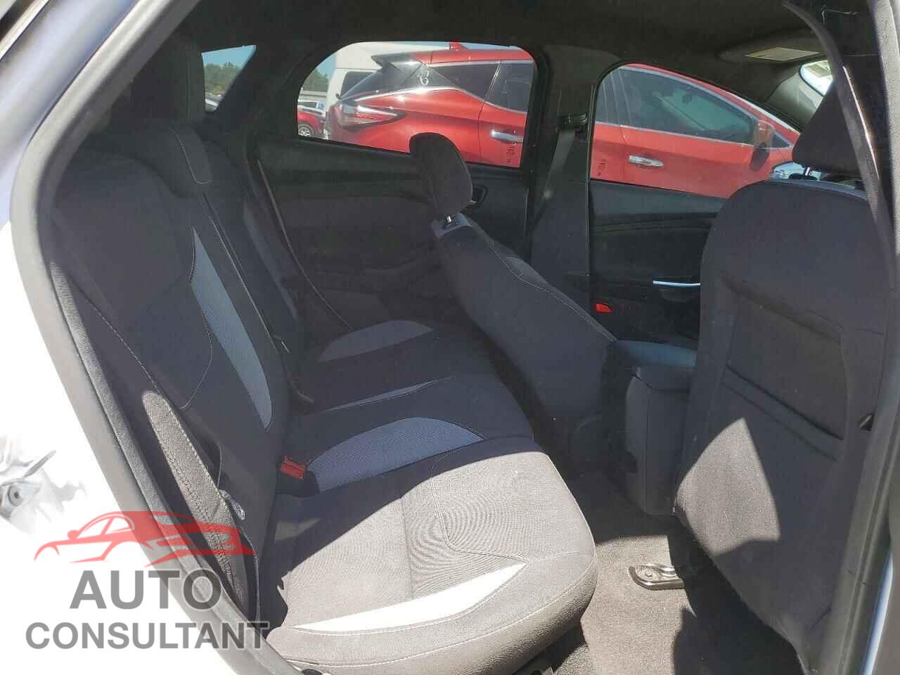 FORD FOCUS 2017 - 1FADP3L93HL292946