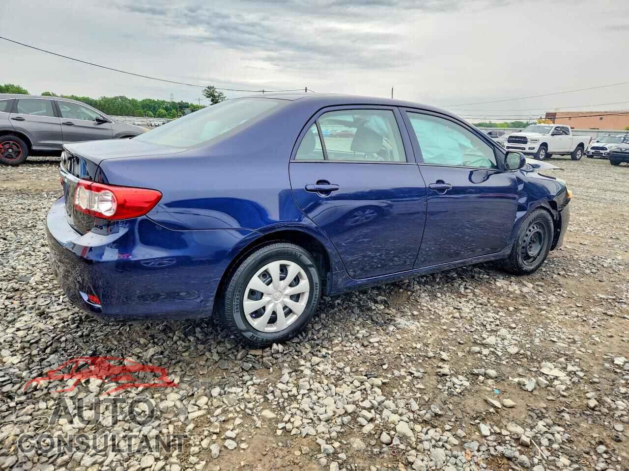 TOYOTA COROLLA 2013 - 2T1BU4EE1DC049602