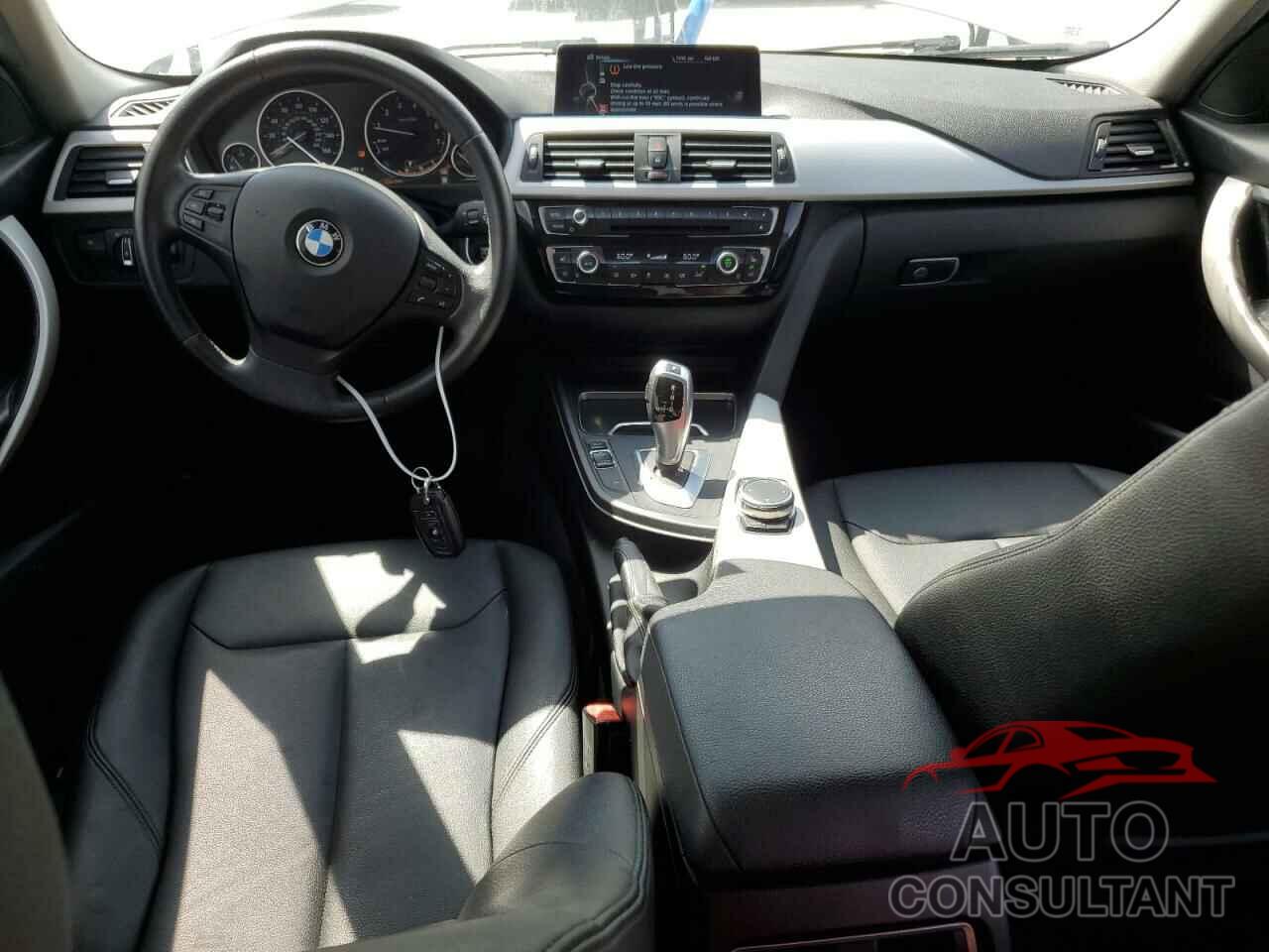 BMW 3 SERIES 2016 - WBA8E5G59GNU20871