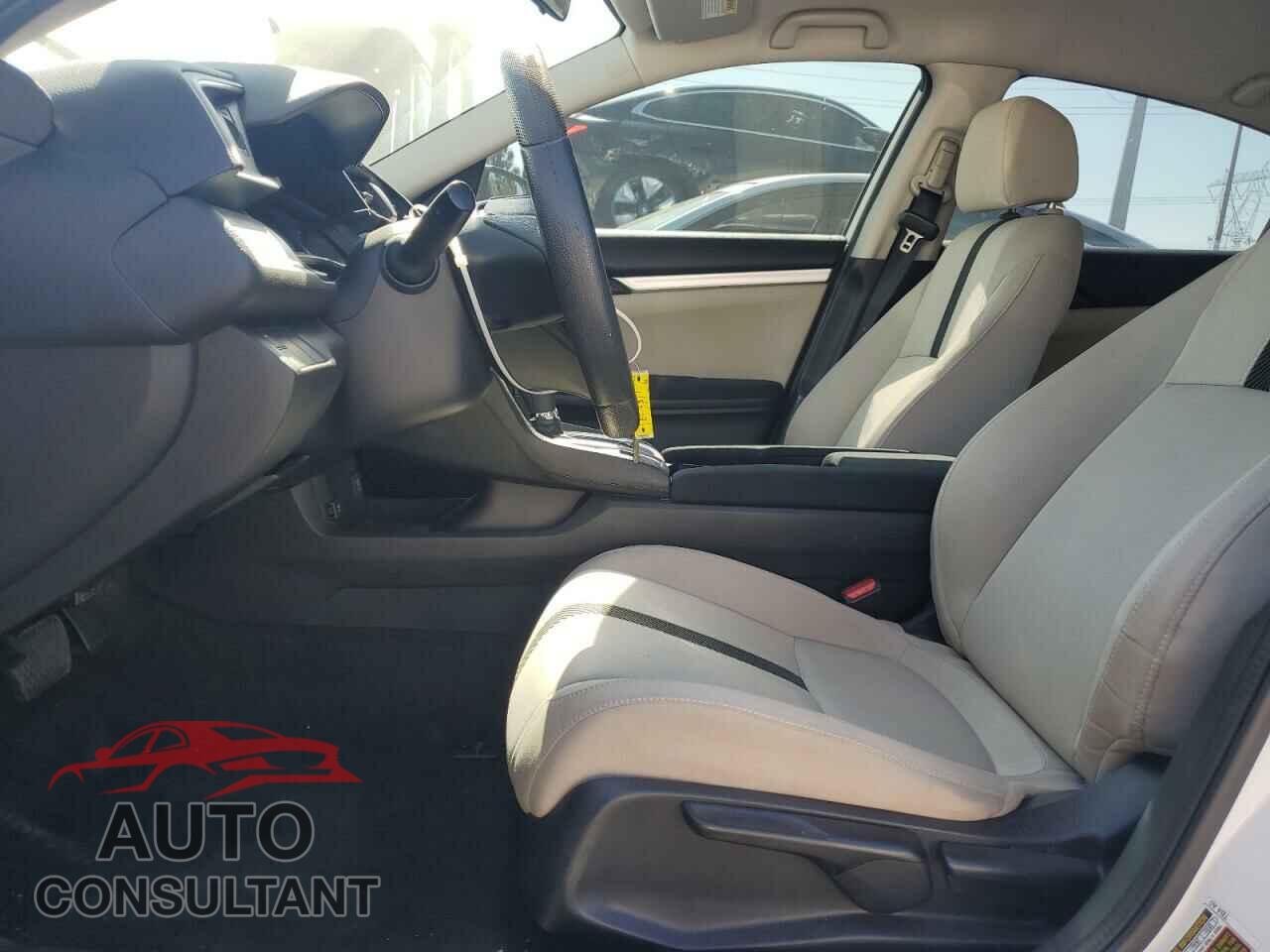 HONDA CIVIC 2017 - 2HGFC2F52HH540474
