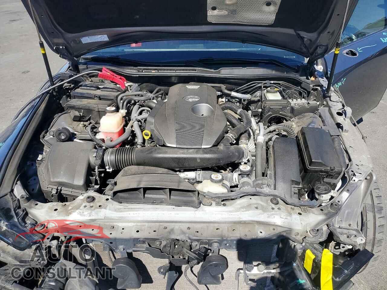 LEXUS IS 2018 - JTHBA1D20J5069359