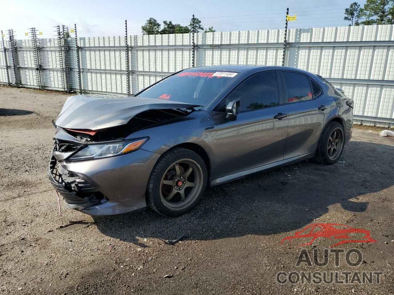 TOYOTA CAMRY 2018 - 4T1B11HK5JU562872