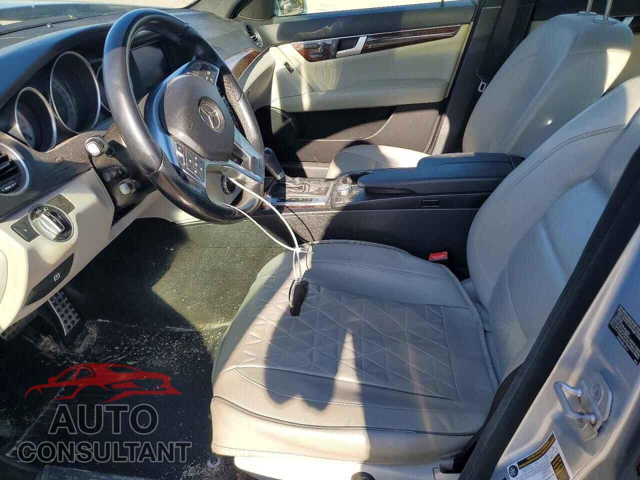 MERCEDES-BENZ C-CLASS 2014 - WDDGF8AB2EA889368