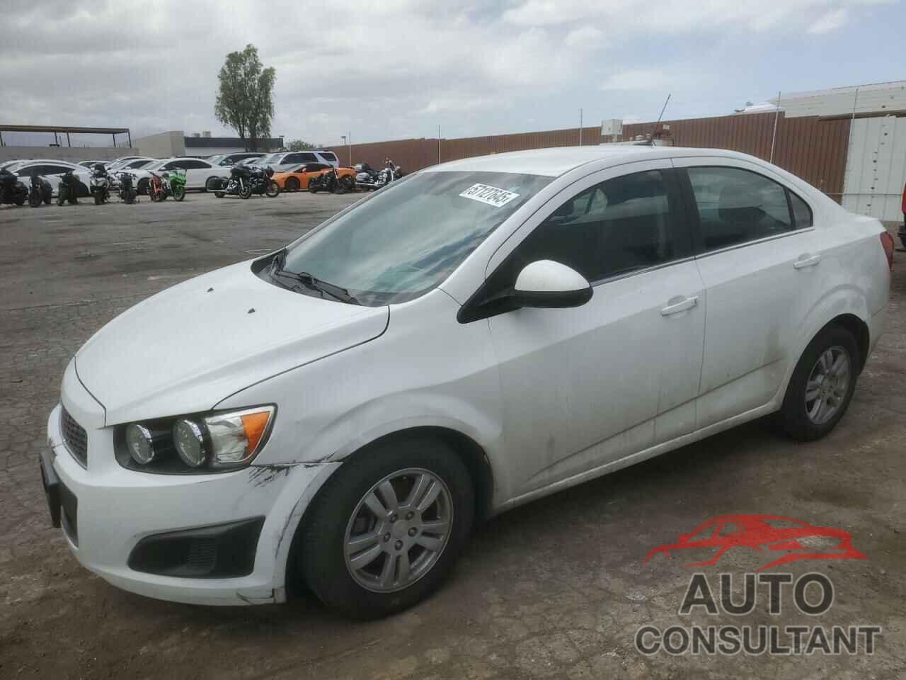 CHEVROLET SONIC 2014 - 1G1JC5SH7E4191663