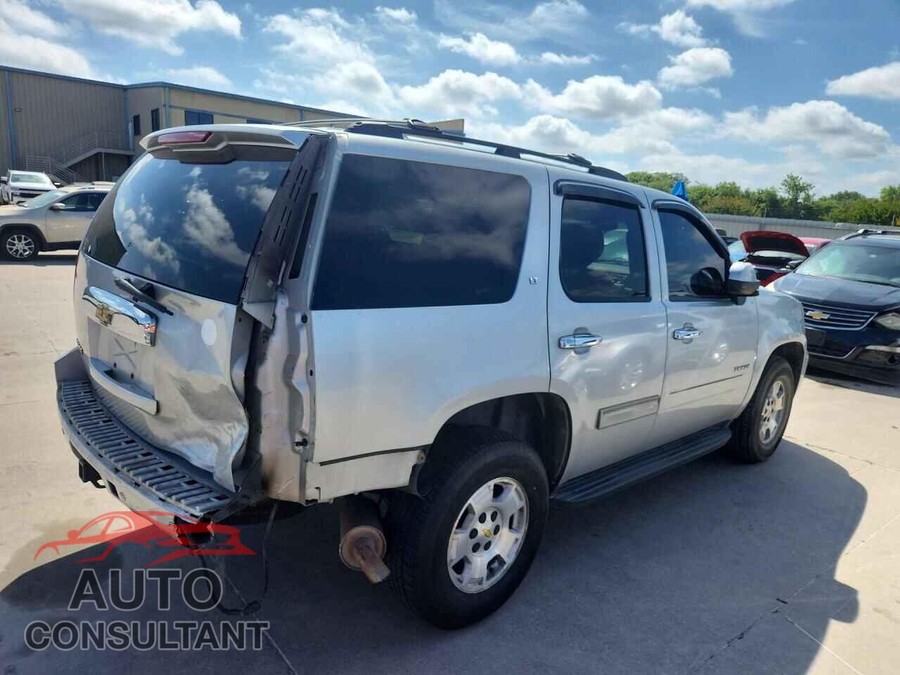 CHEVROLET TAHOE 2013 - 1GNSKBE01DR253182