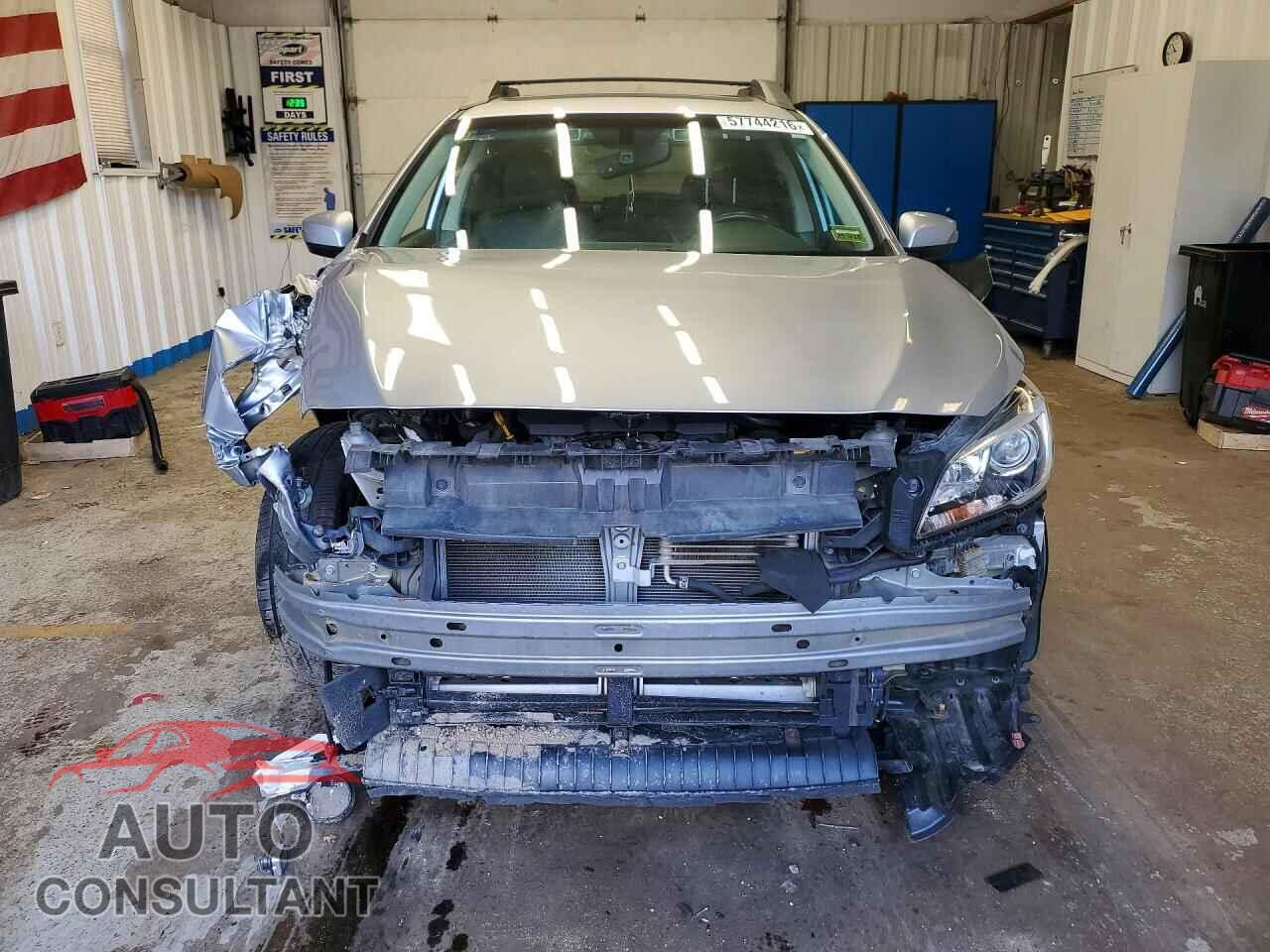 SUBARU OUTBACK 2017 - 4S4BSANC4H3220131