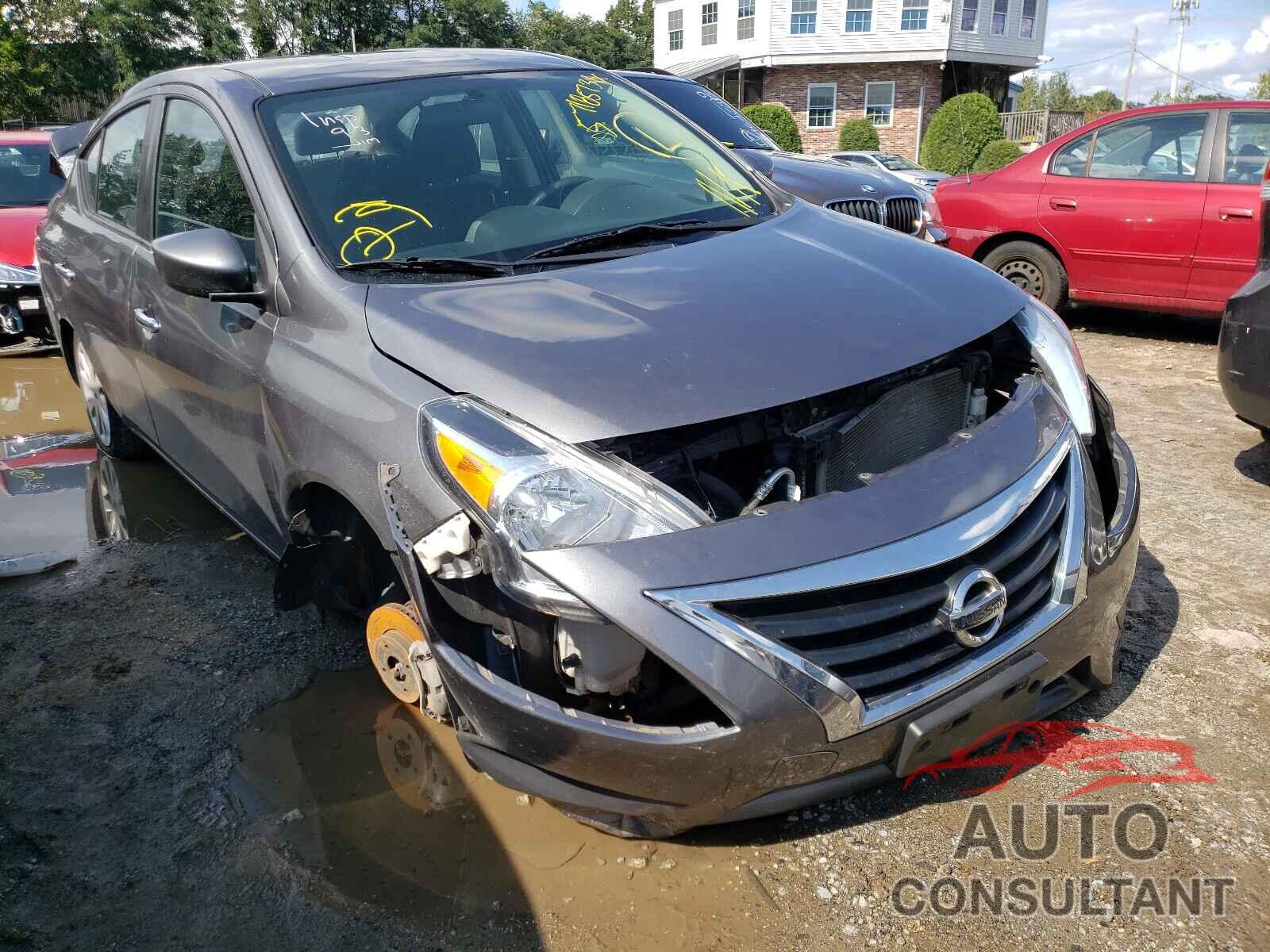 NISSAN VERSA 2018 - 3N1CN7AP9JL877306