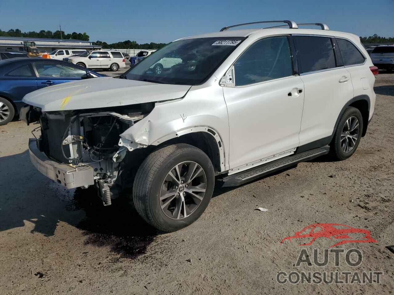 TOYOTA HIGHLANDER 2019 - 5TDBZRFH0KS747341