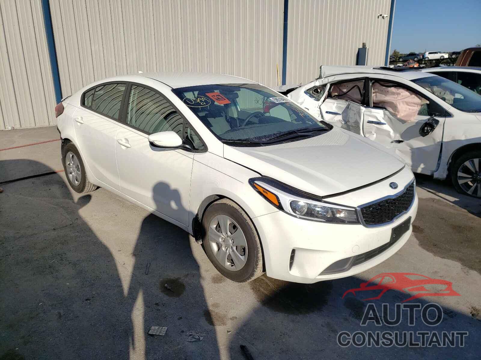 KIA FORTE 2018 - 3KPFK4A73JE281548