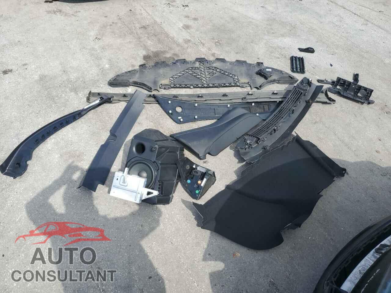 TESLA MODEL 3 2021 - 5YJ3E1EB9MF035643