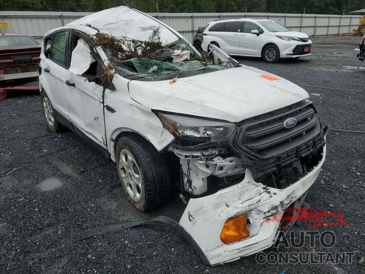 FORD ESCAPE 2018 - 1FMCU0F77JUC67549
