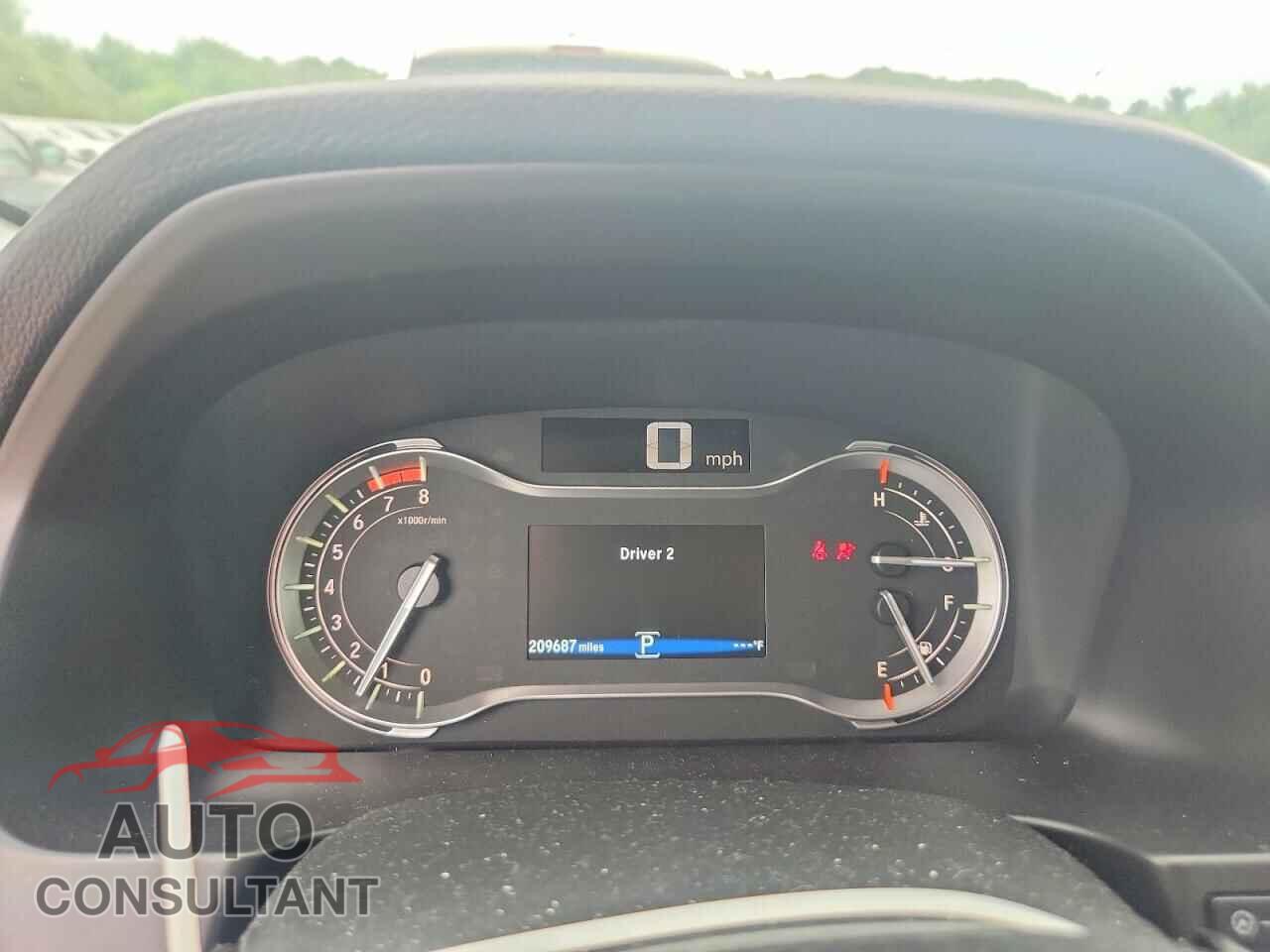 HONDA PILOT 2017 - 5FNYF6H57HB074873
