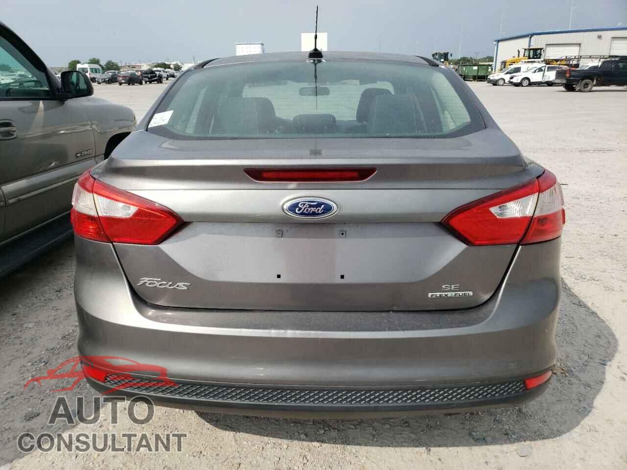 FORD FOCUS 2014 - 1FADP3F27EL190818