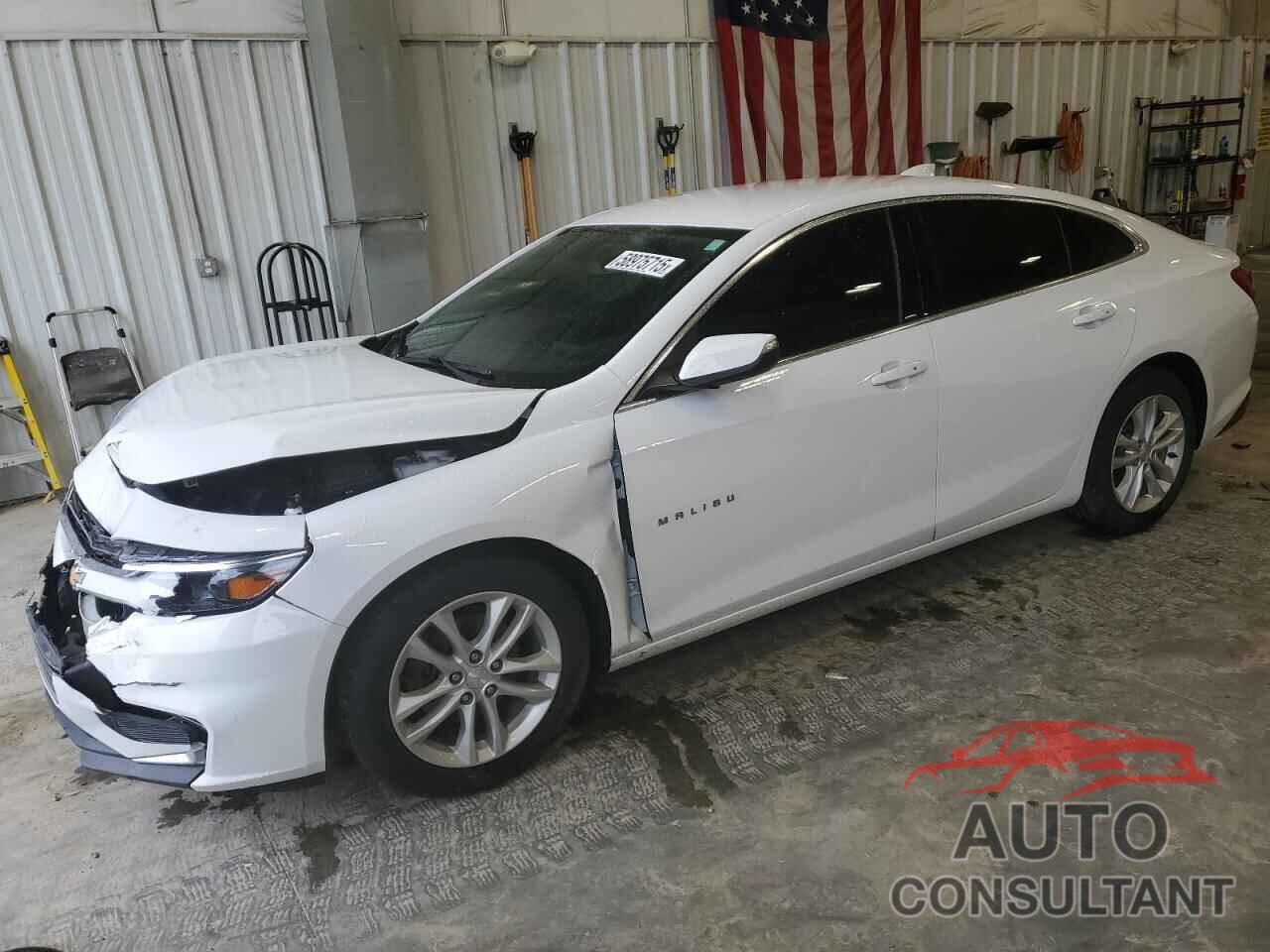 CHEVROLET MALIBU 2017 - 1G1ZE5ST8HF238483