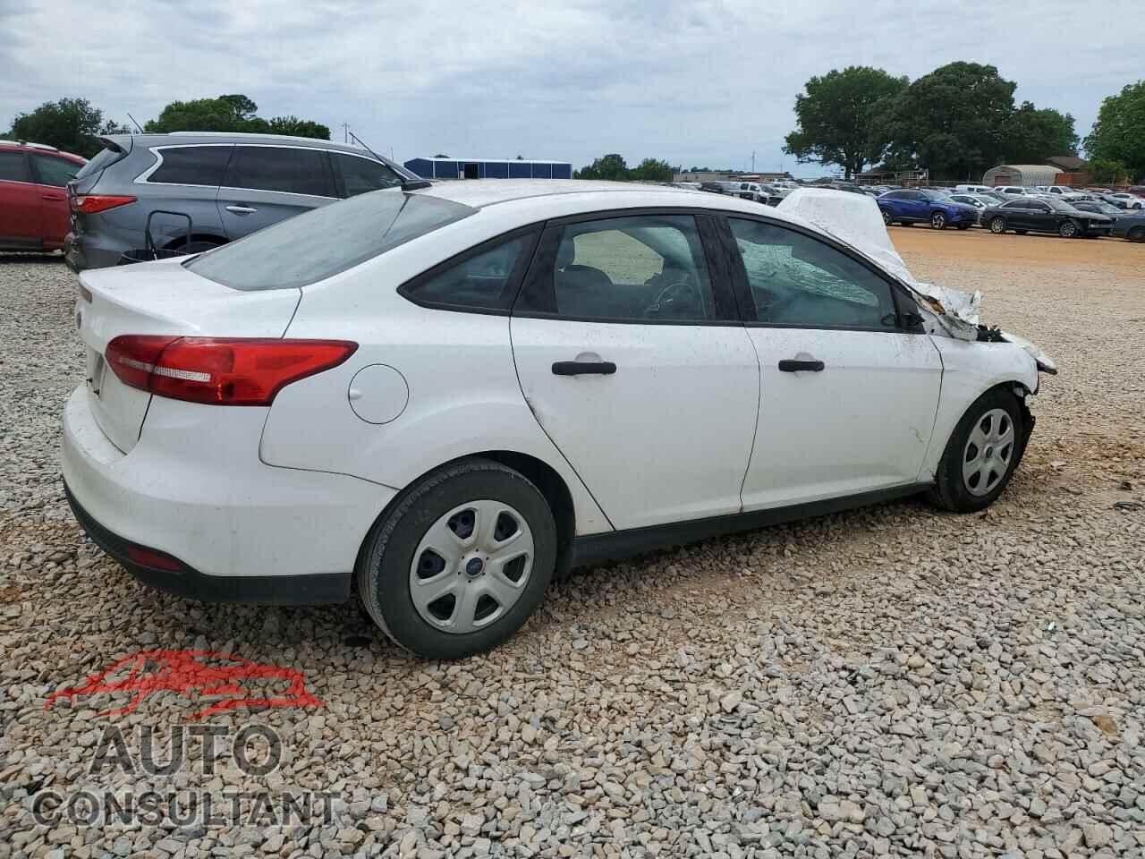 FORD FOCUS 2017 - 1FADP3E22HL274597