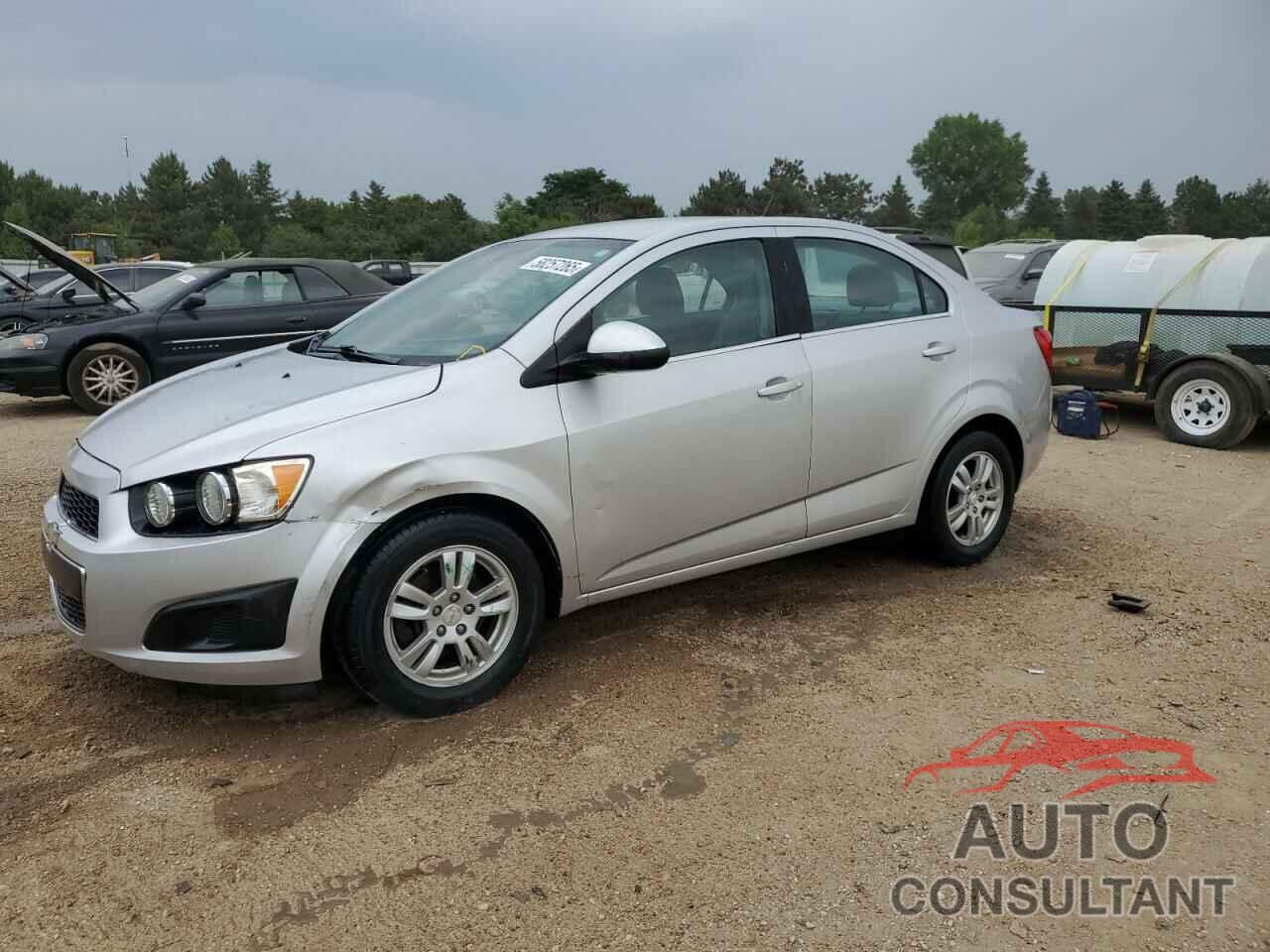 CHEVROLET SONIC 2012 - 1G1JC5SH7C4110240
