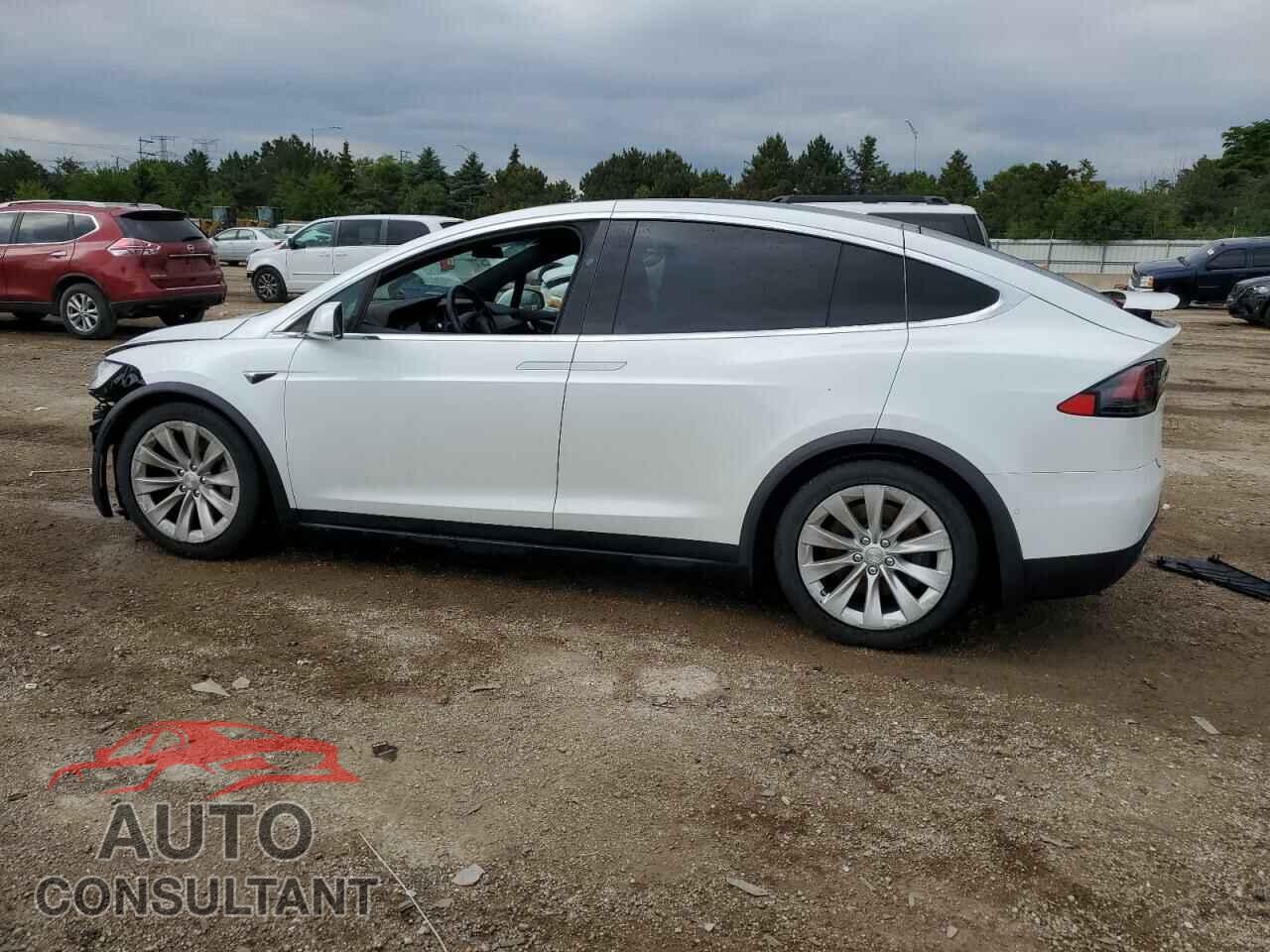 TESLA MODEL X 2020 - 5YJXCBE21LF210477