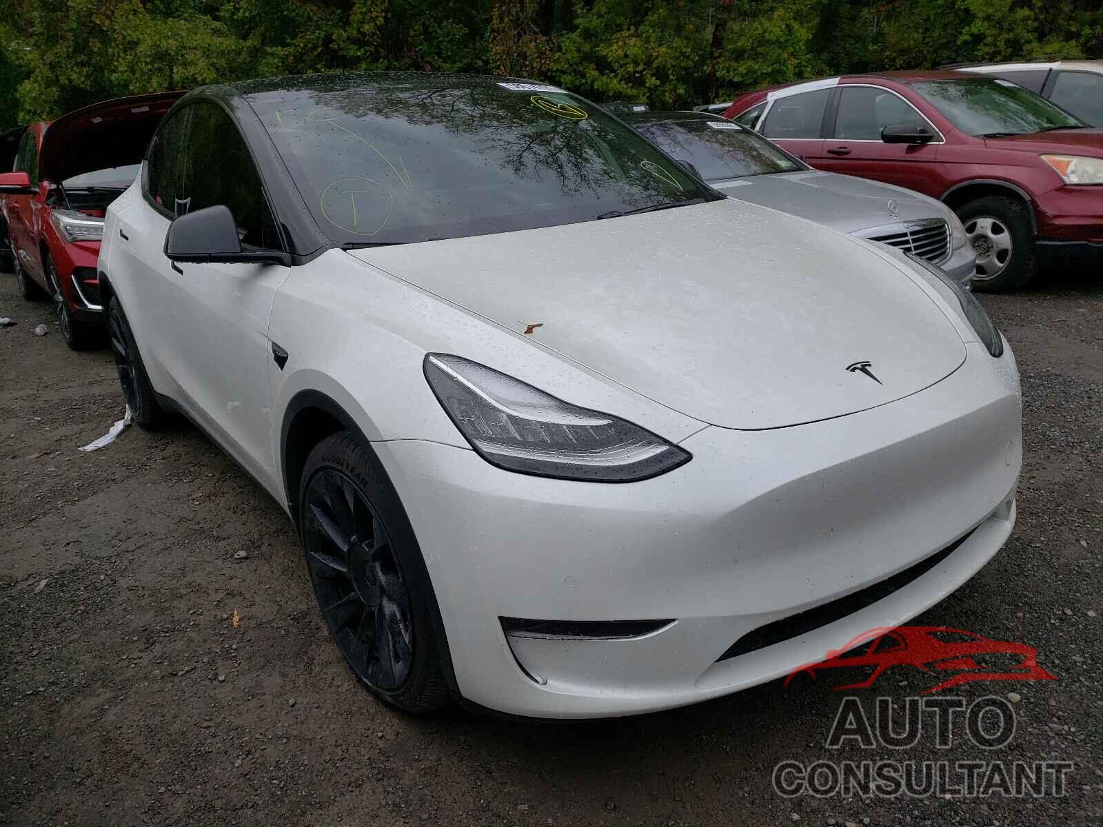 TESLA MODEL Y 2020 - 5YJYGDEE2LF004325