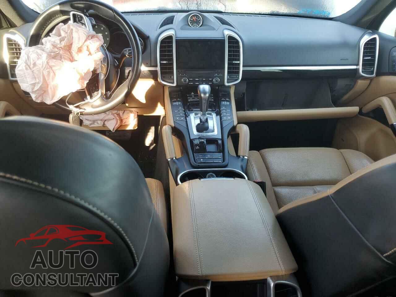PORSCHE CAYENNE 2018 - WP1AA2A2XJKA05952