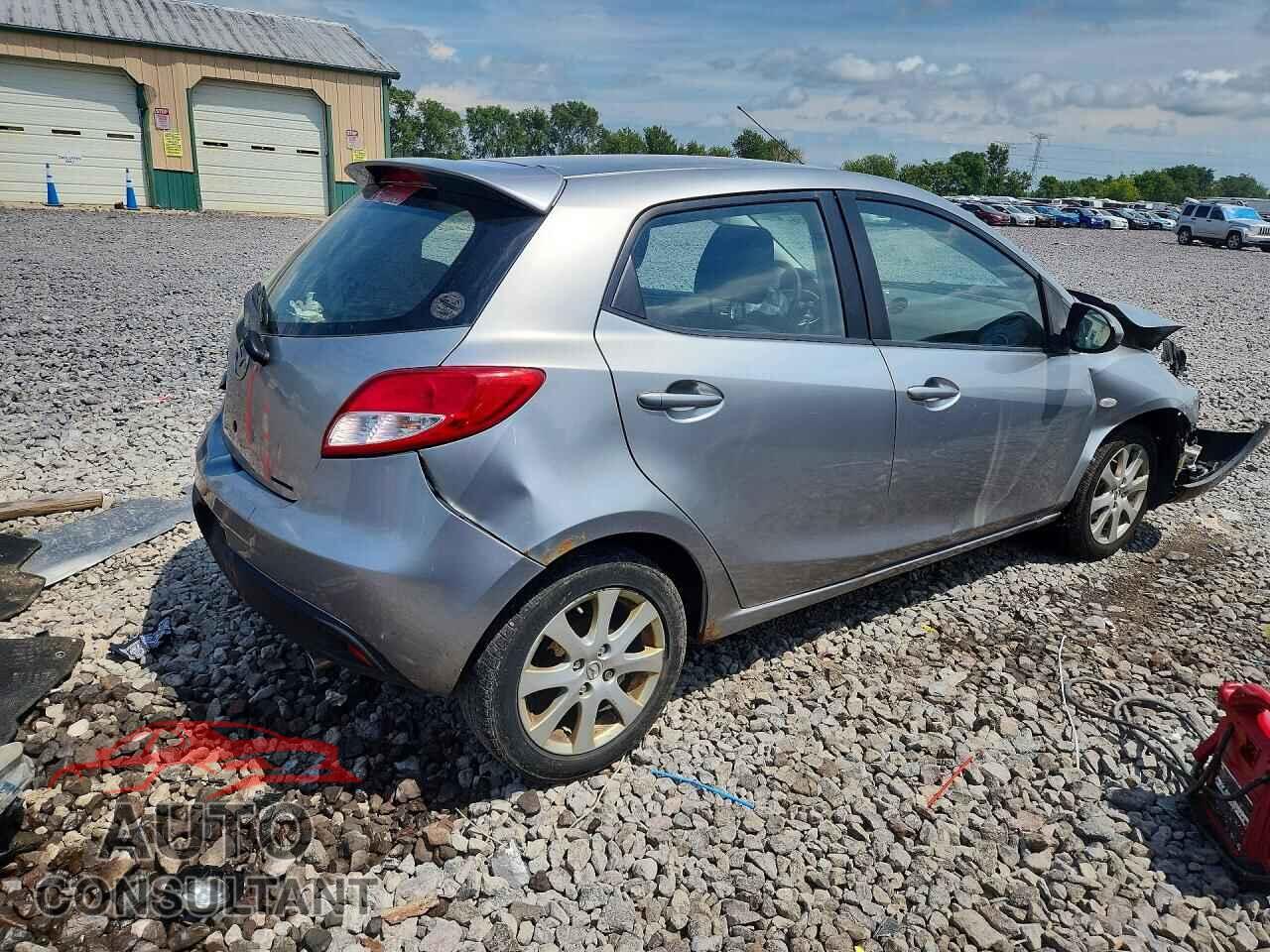 MAZDA 2 2011 - JM1DE1HY4B0131034