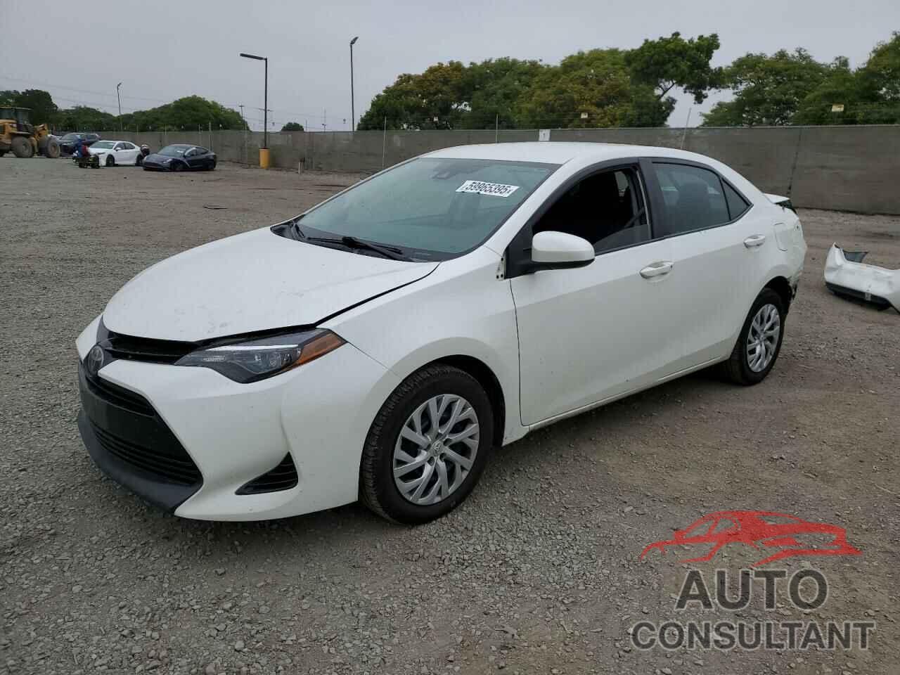 TOYOTA COROLLA 2018 - 5YFBURHEXJP843924