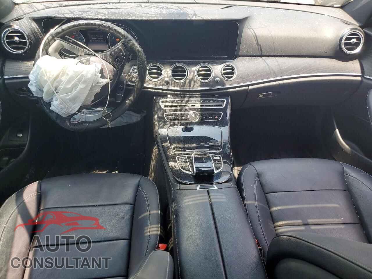 MERCEDES-BENZ E-CLASS 2017 - WDDZF4KB2HA241601