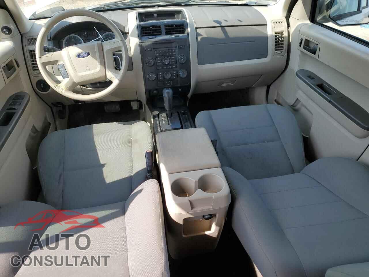 FORD ESCAPE 2010 - 1FMCU0C75AKA05741