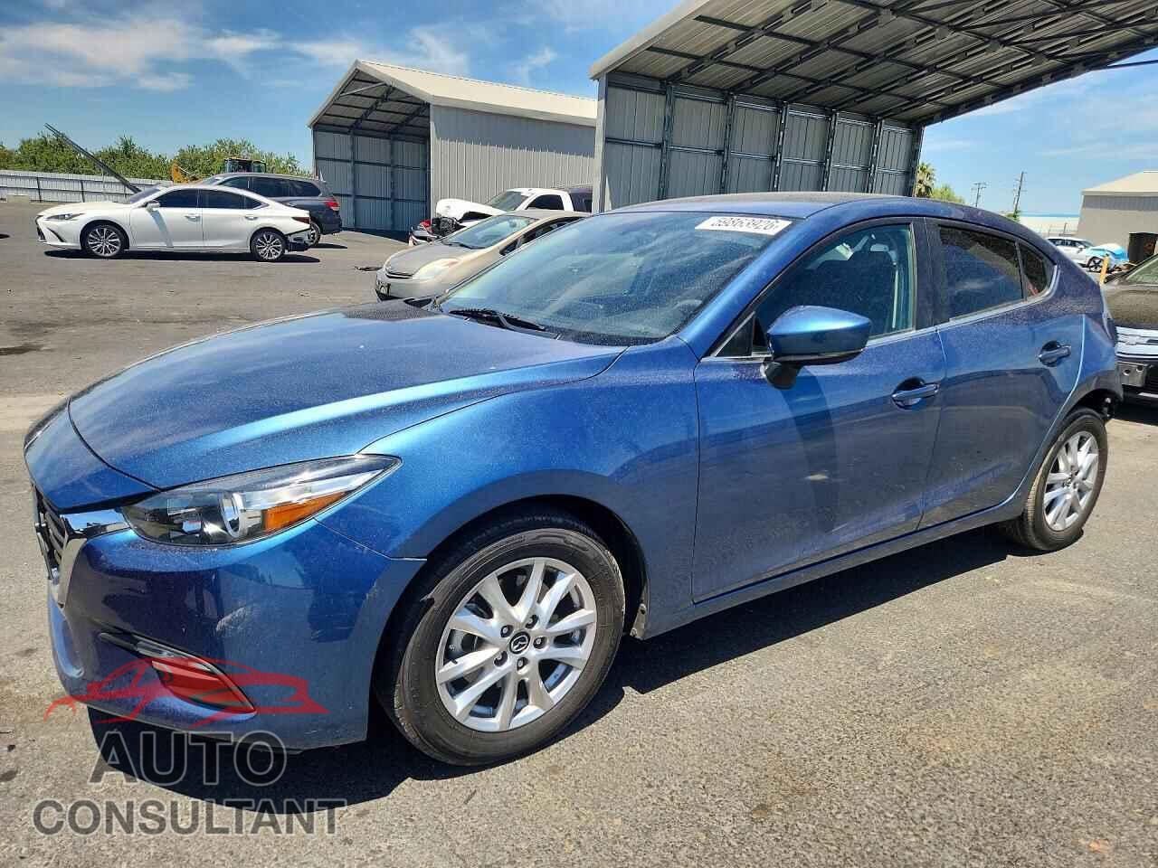 MAZDA 3 2017 - 3MZBN1U79HM155336
