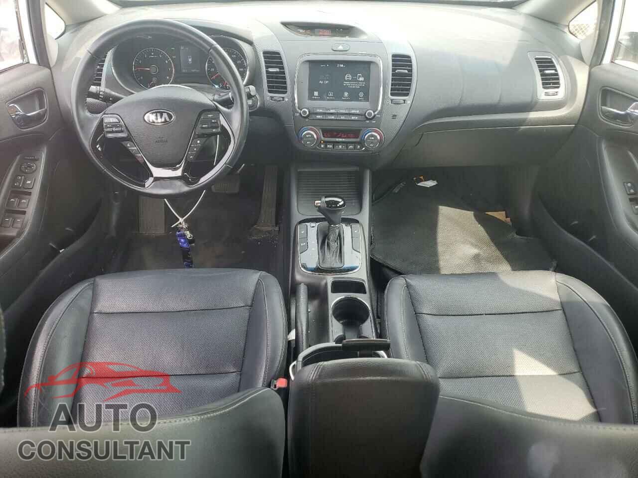 KIA FORTE 2017 - 3KPFL4A84HE005508