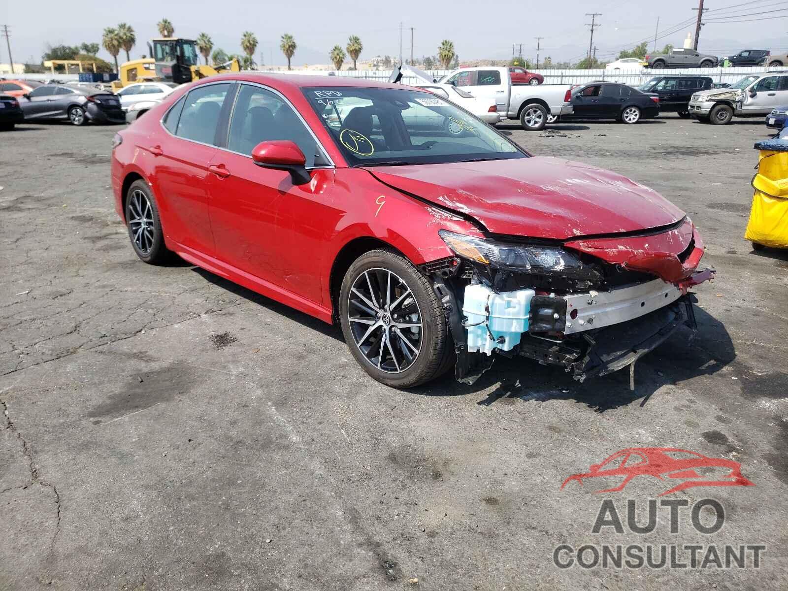 TOYOTA CAMRY 2021 - 4T1G11AK4MU485254