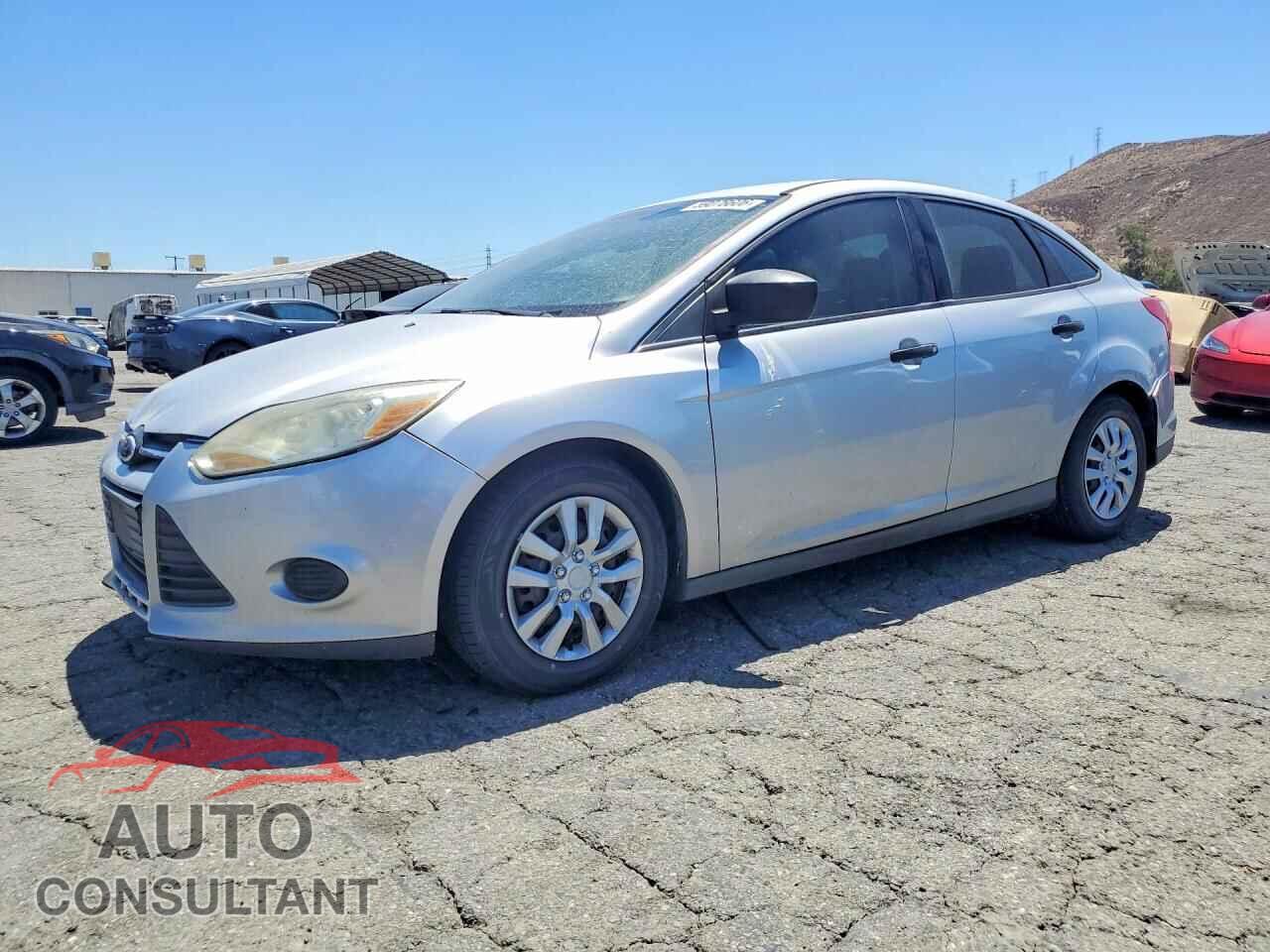 FORD FOCUS 2013 - 1FADP3E23DL374413