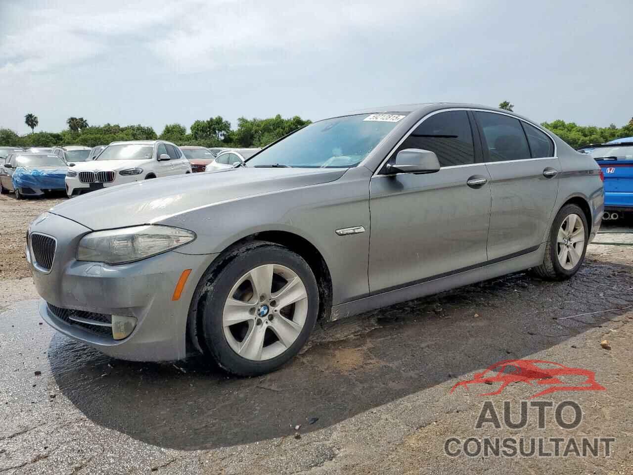 BMW 5 SERIES 2011 - WBAFR1C5XBC748038