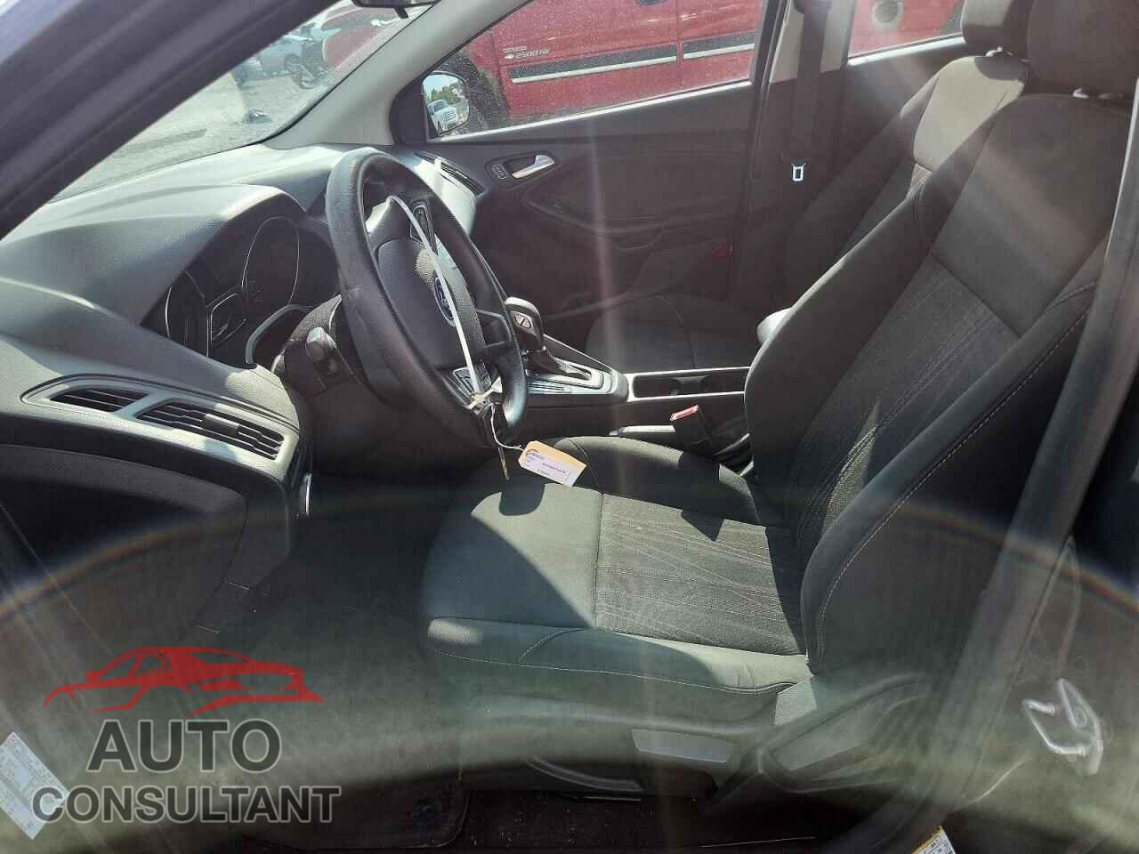 FORD FOCUS 2017 - 1FADP3F29HL213942