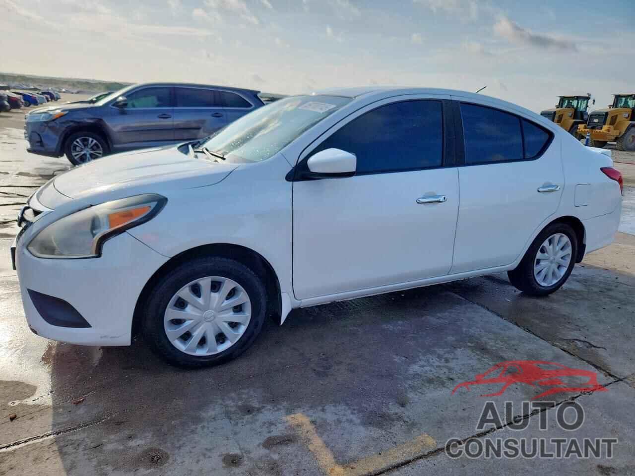 NISSAN VERSA 2017 - 3N1CN7AP0HL819465