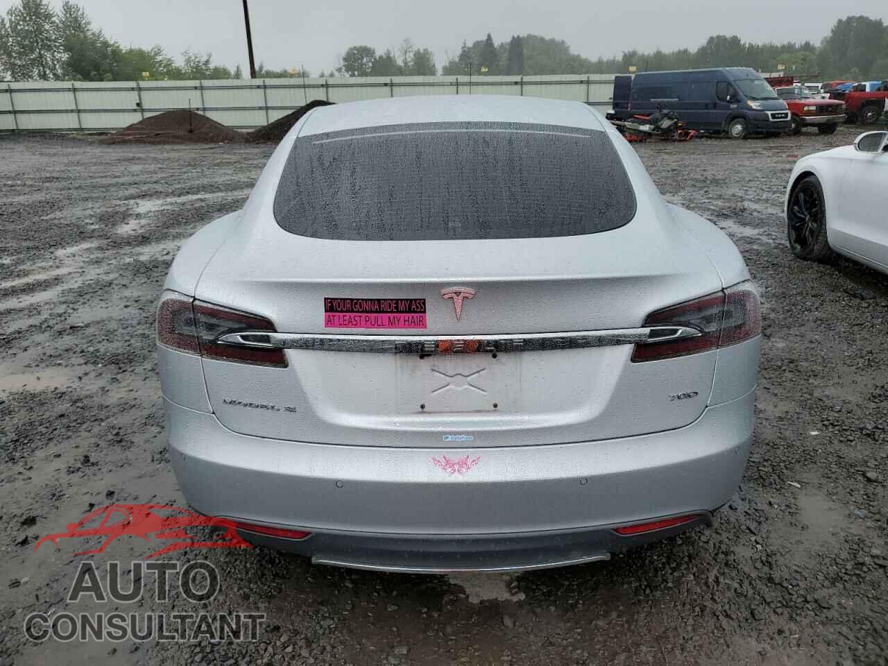 TESLA MODEL S 2016 - 5YJSA1E21GF124943