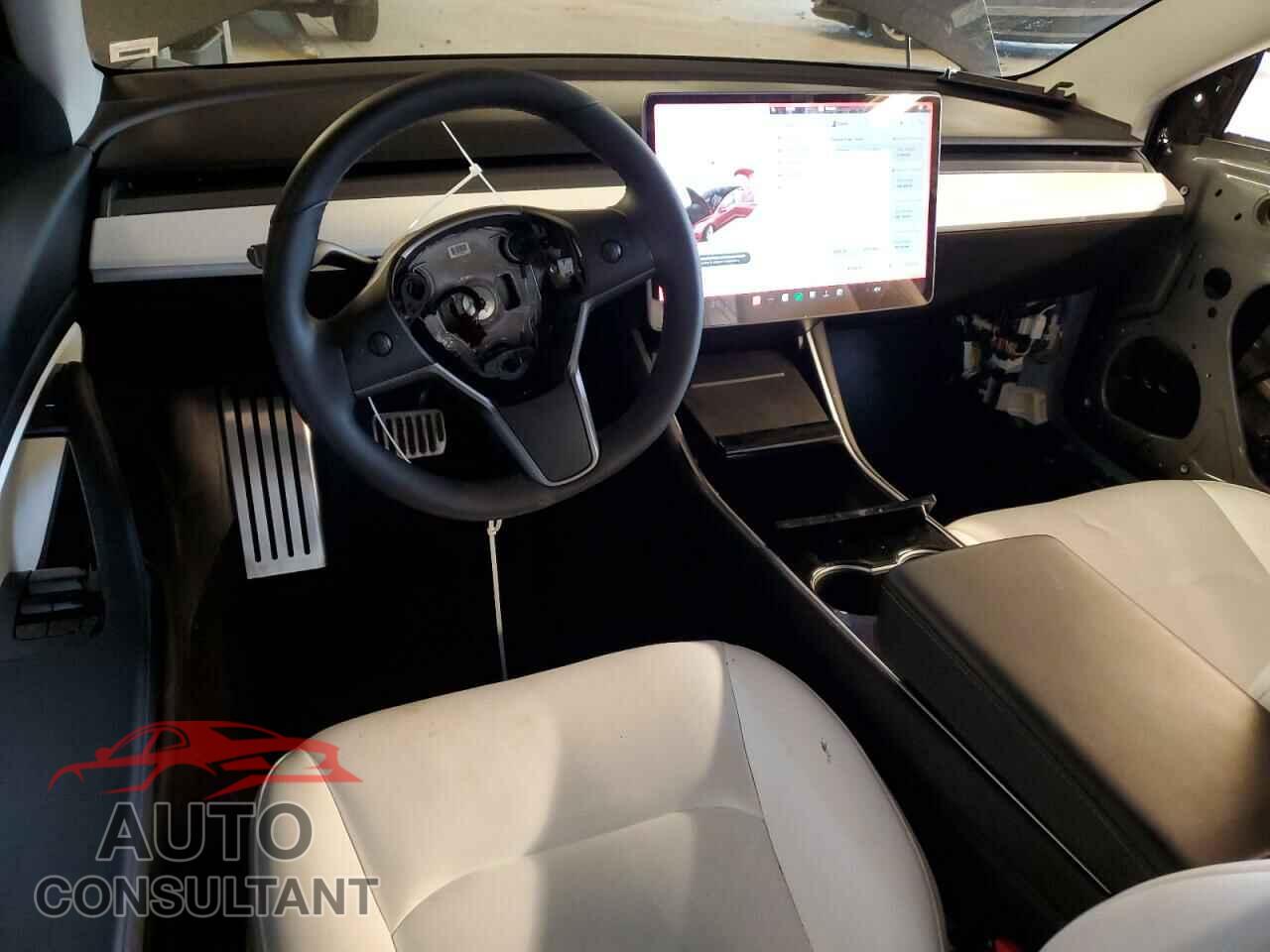 TESLA MODEL 3 2020 - 5YJ3E1EB1LF628587