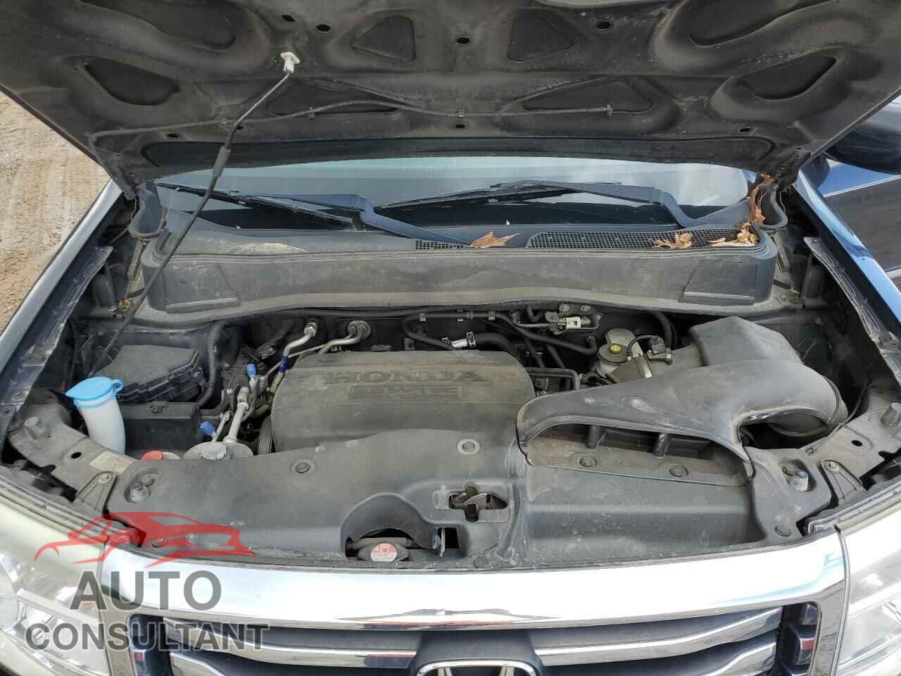 HONDA PILOT 2015 - 5FNYF4H96FB018122