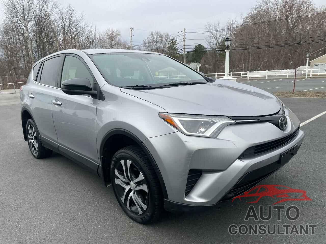 TOYOTA RAV4 2018 - JTMBFREV4JJ203694