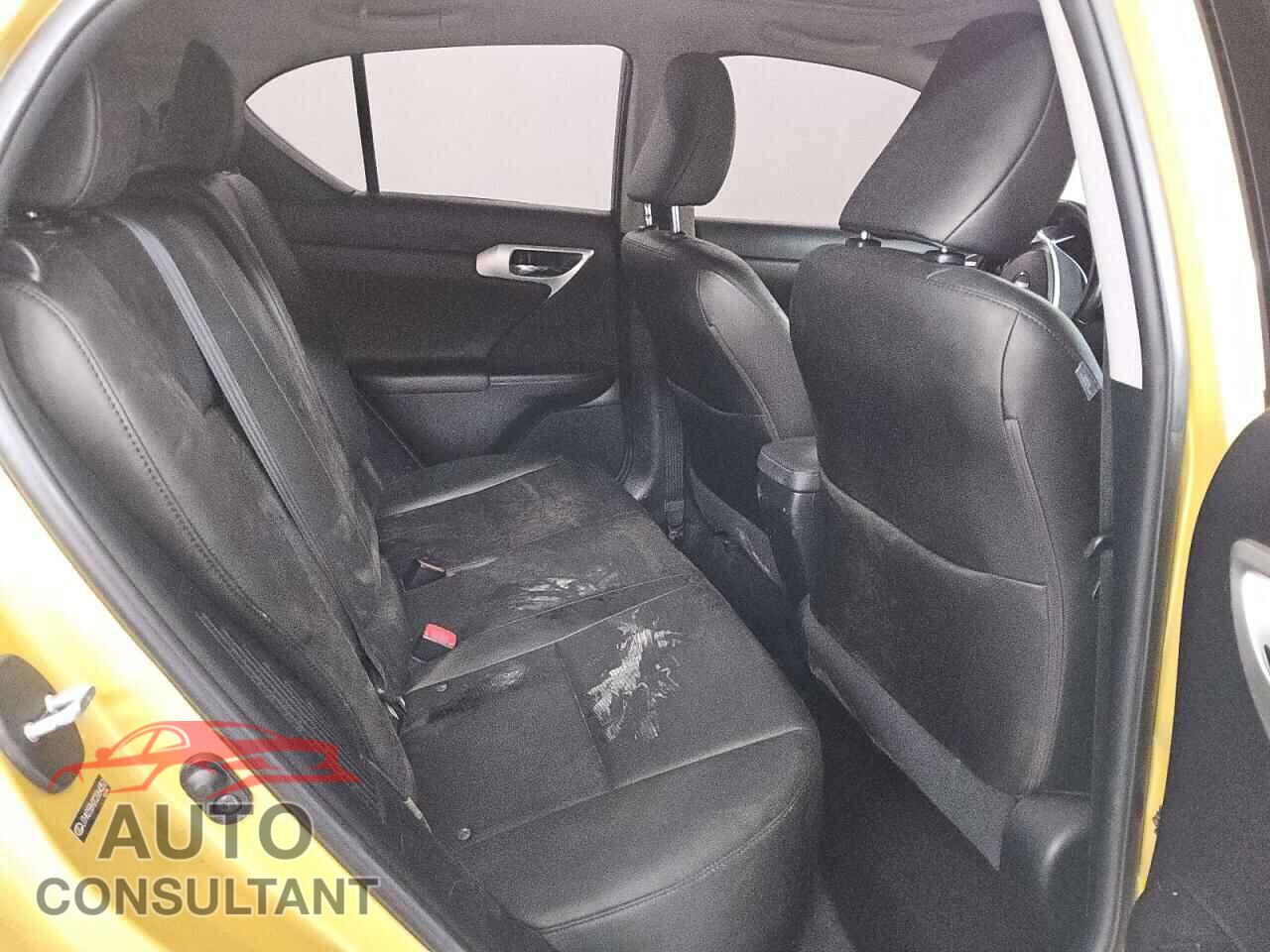 LEXUS CT 200 2012 - JTHKD5BH2C2064352