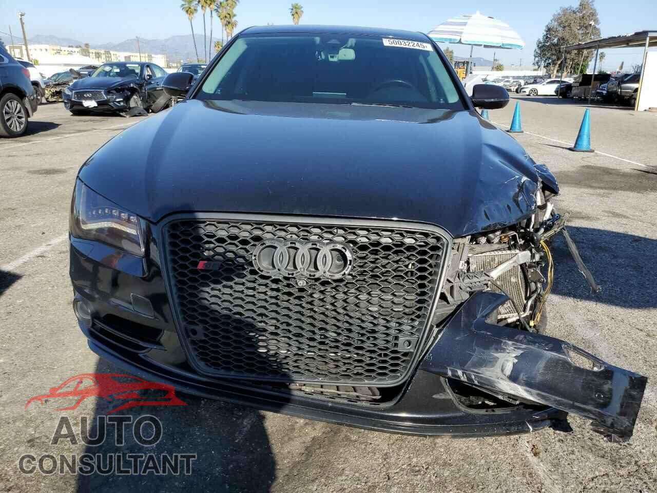 AUDI S8 2013 - WAUD2AFD5DN010444
