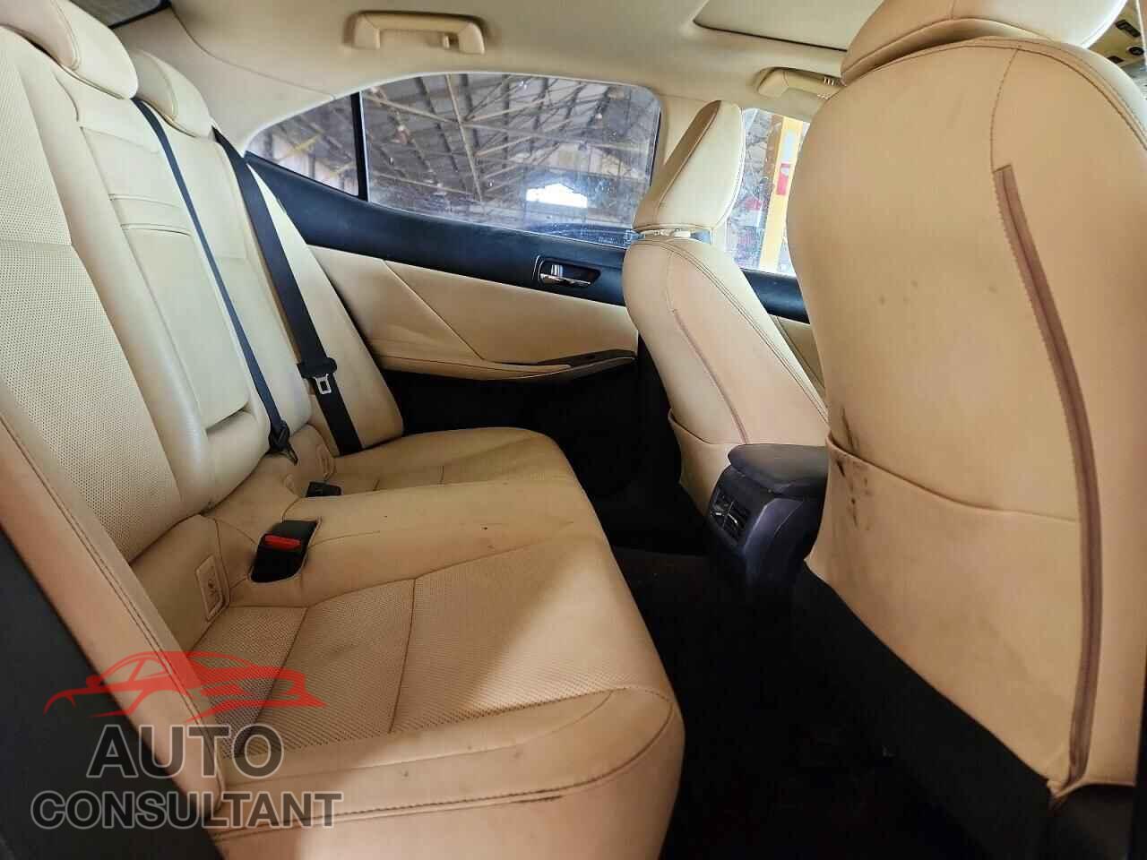 LEXUS IS 2014 - JTHBF1D2XE5037820