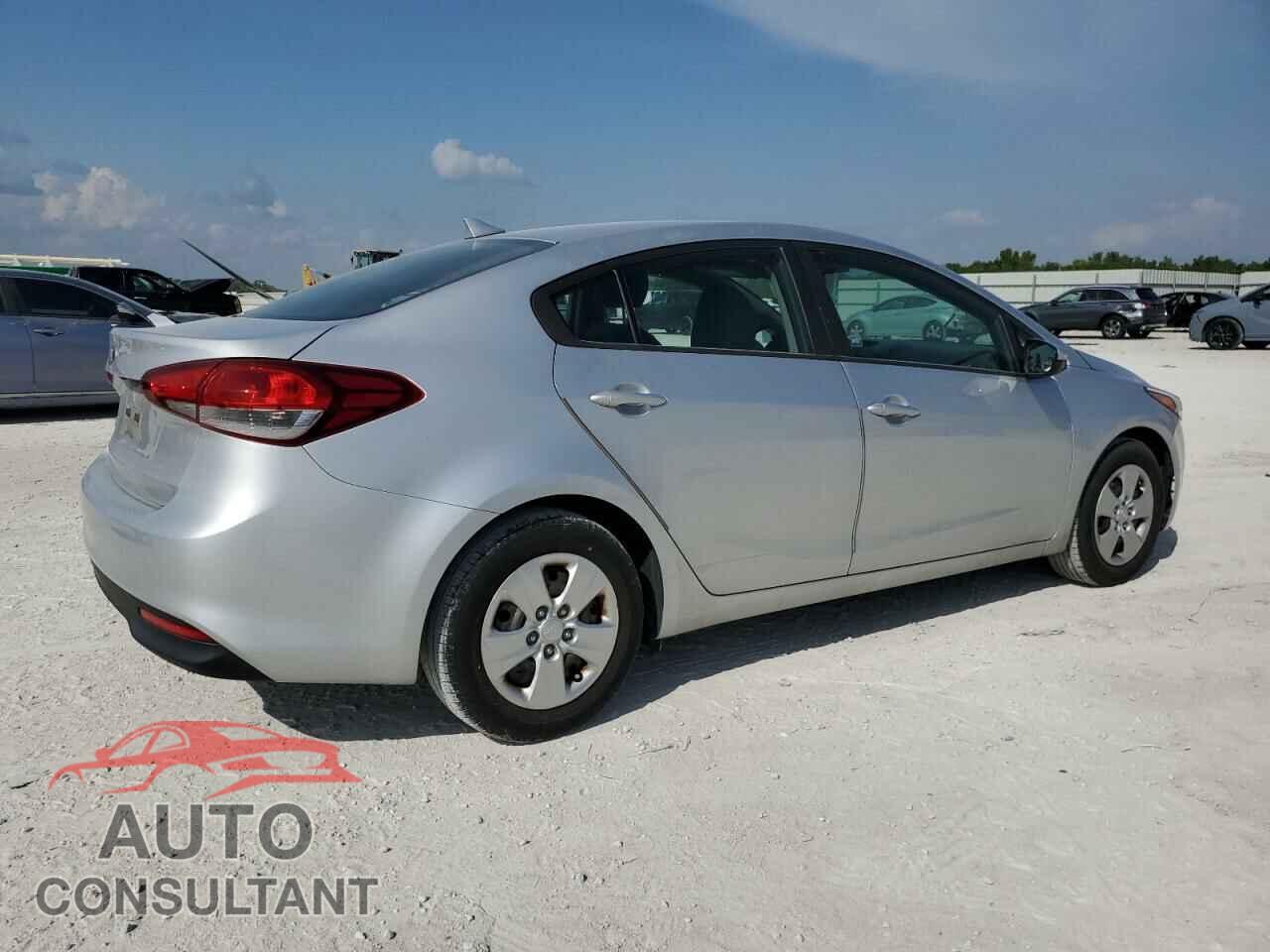 KIA FORTE 2017 - 3KPFL4A79HE016365