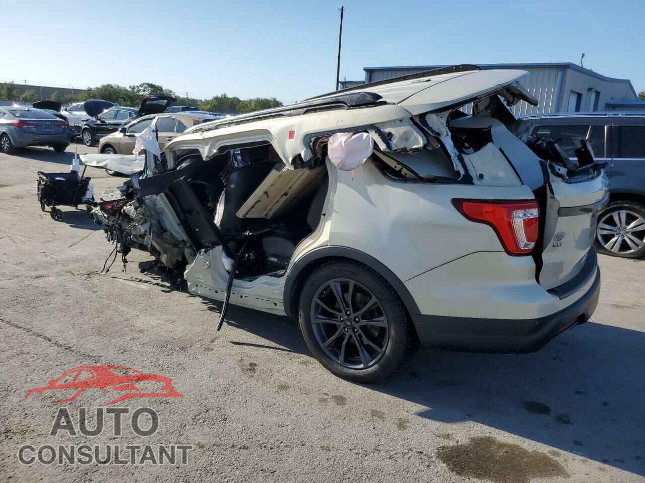 FORD EXPLORER 2018 - 1FM5K7D85JGB75518