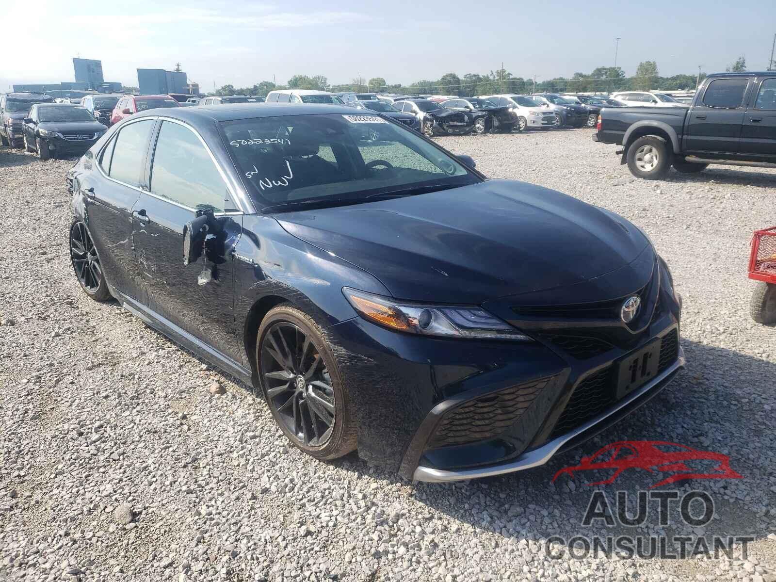 TOYOTA CAMRY 2021 - 4T1K31AKXMU547261