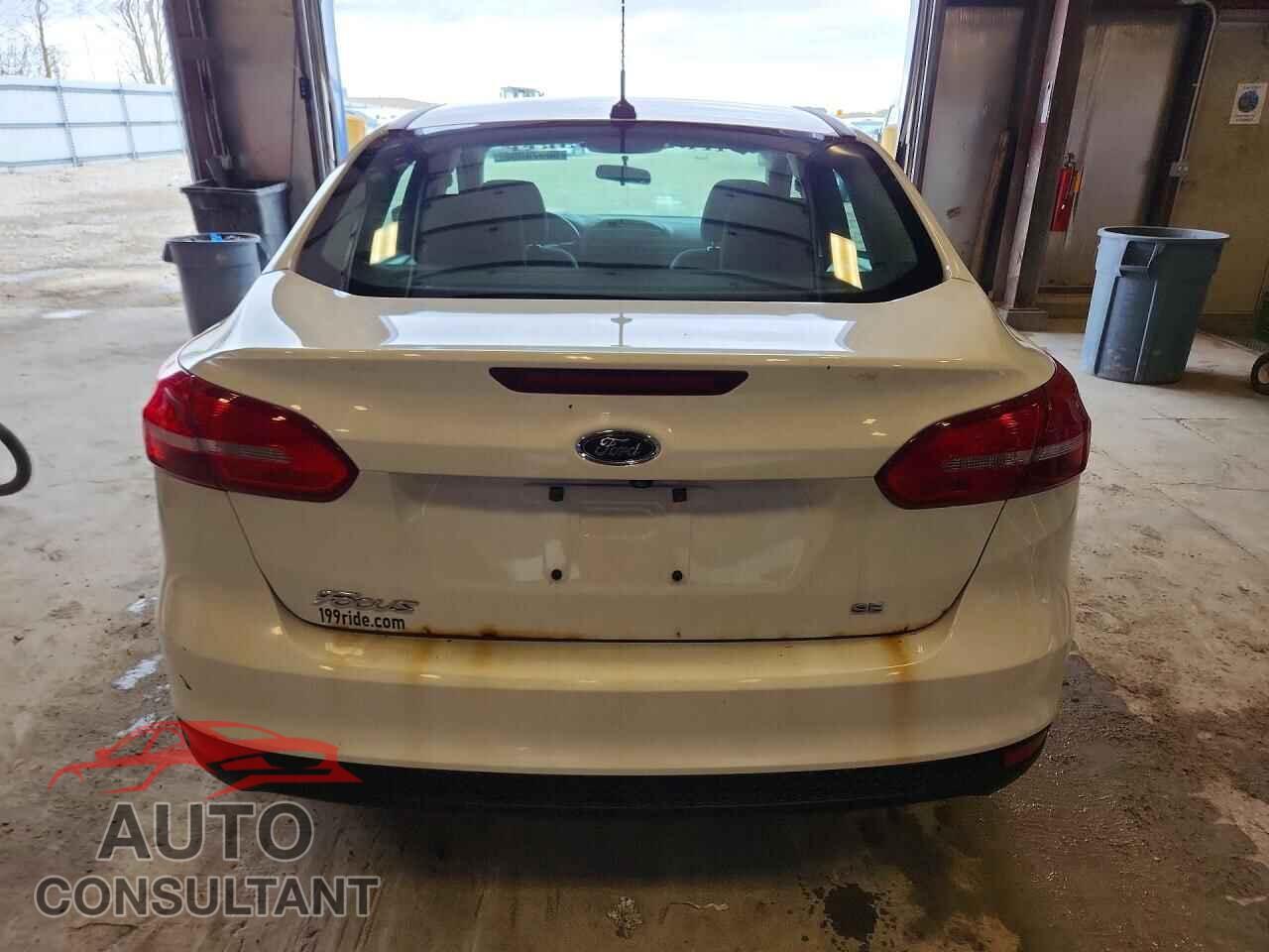 FORD FOCUS 2017 - 1FADP3F20HL239636