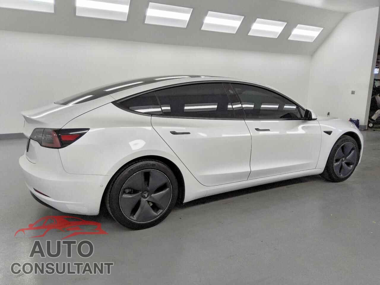 TESLA MODEL 3 2020 - 5YJ3E1EAXLF805113