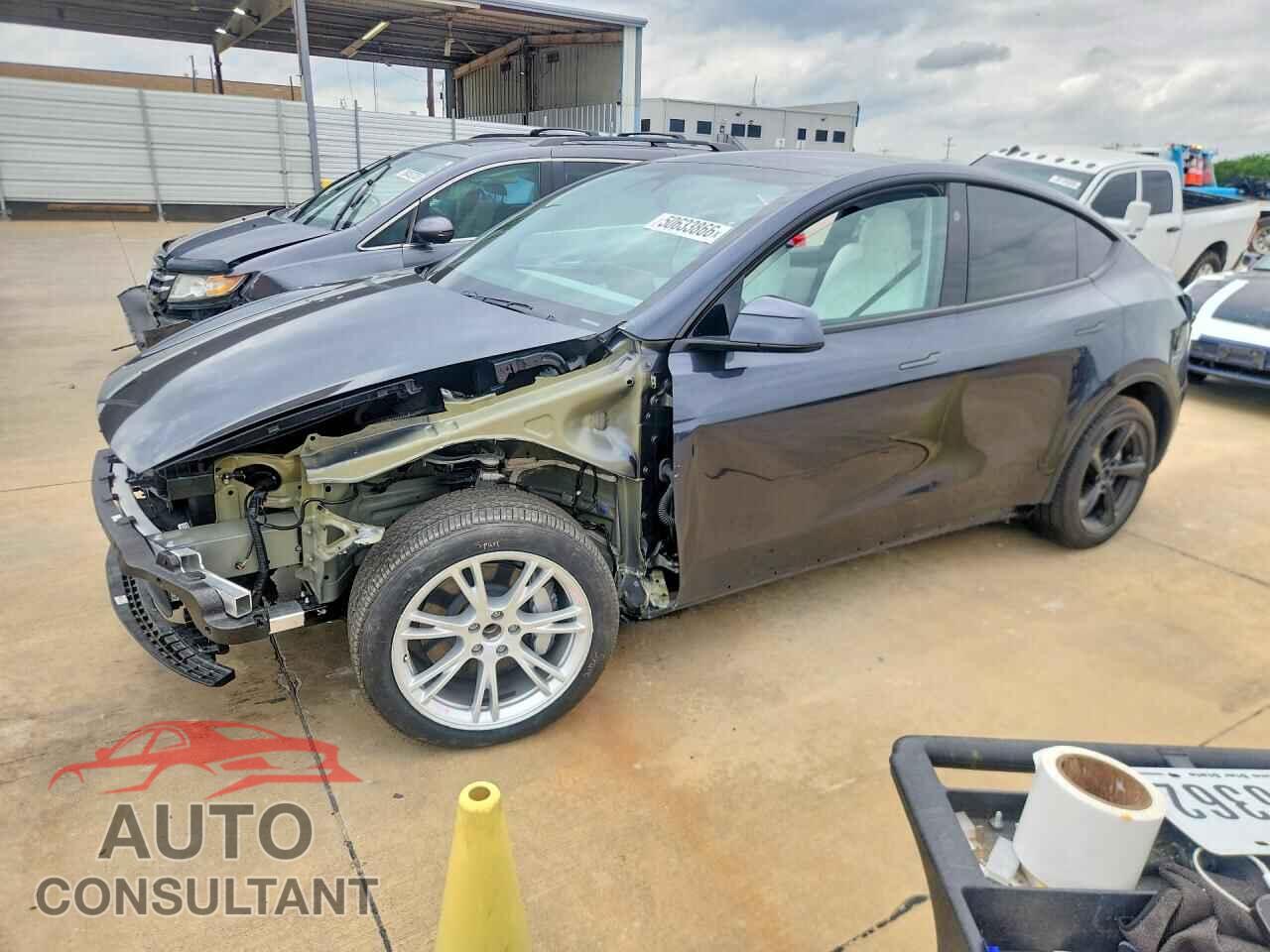 TESLA MODEL Y 2026 - 7SAYGDED1TA449842